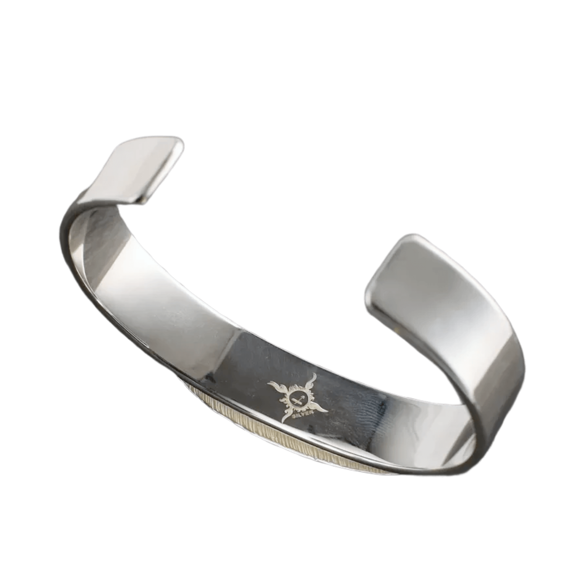 First Arrow's Flat Hammered 12mm Bangle with Feather - Native First Arrow's Flat Hammered 12mm Bangle with Feather - Native