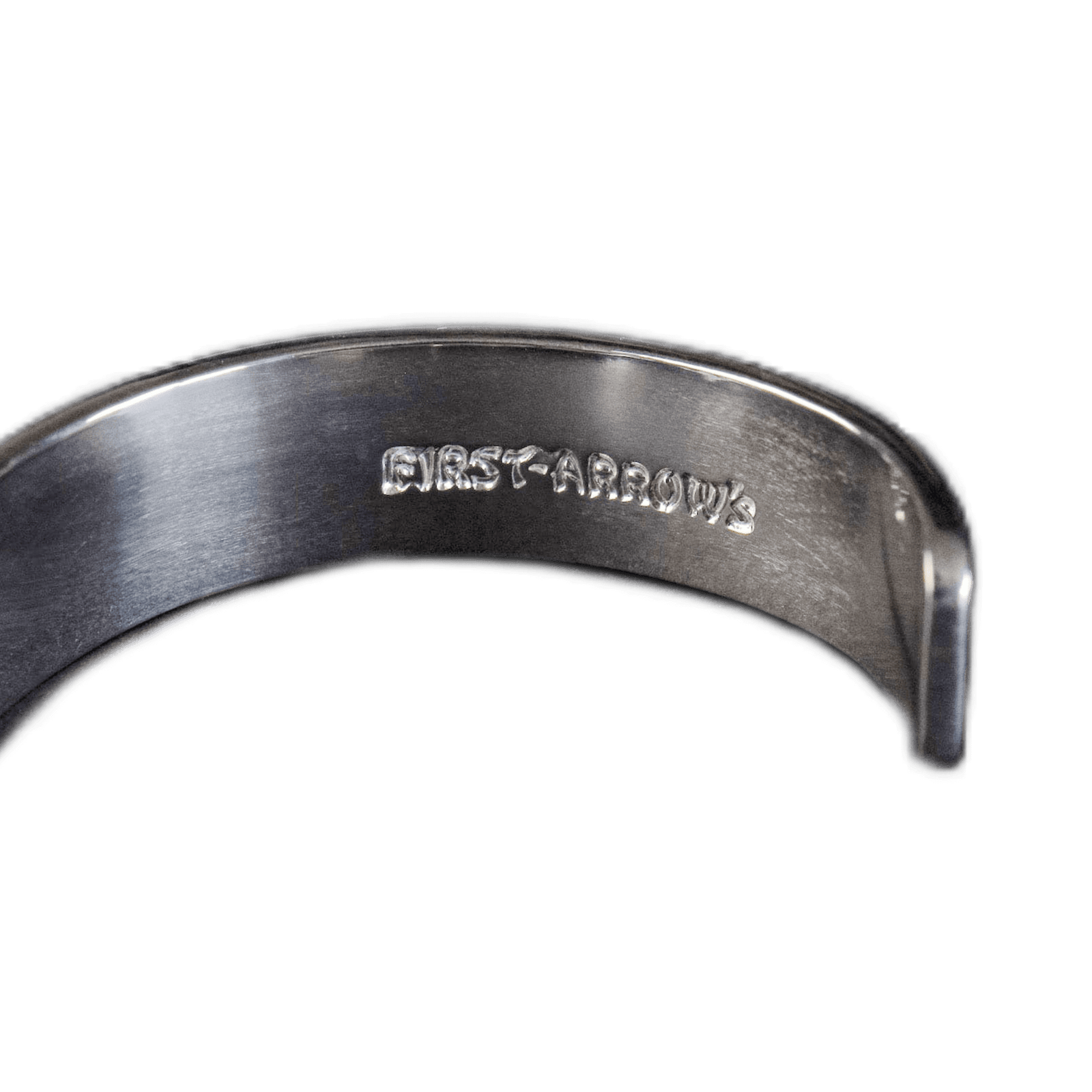 First Arrow&#39;s 12mm Arabesque Bangle with 18k Gold Sakura Flower