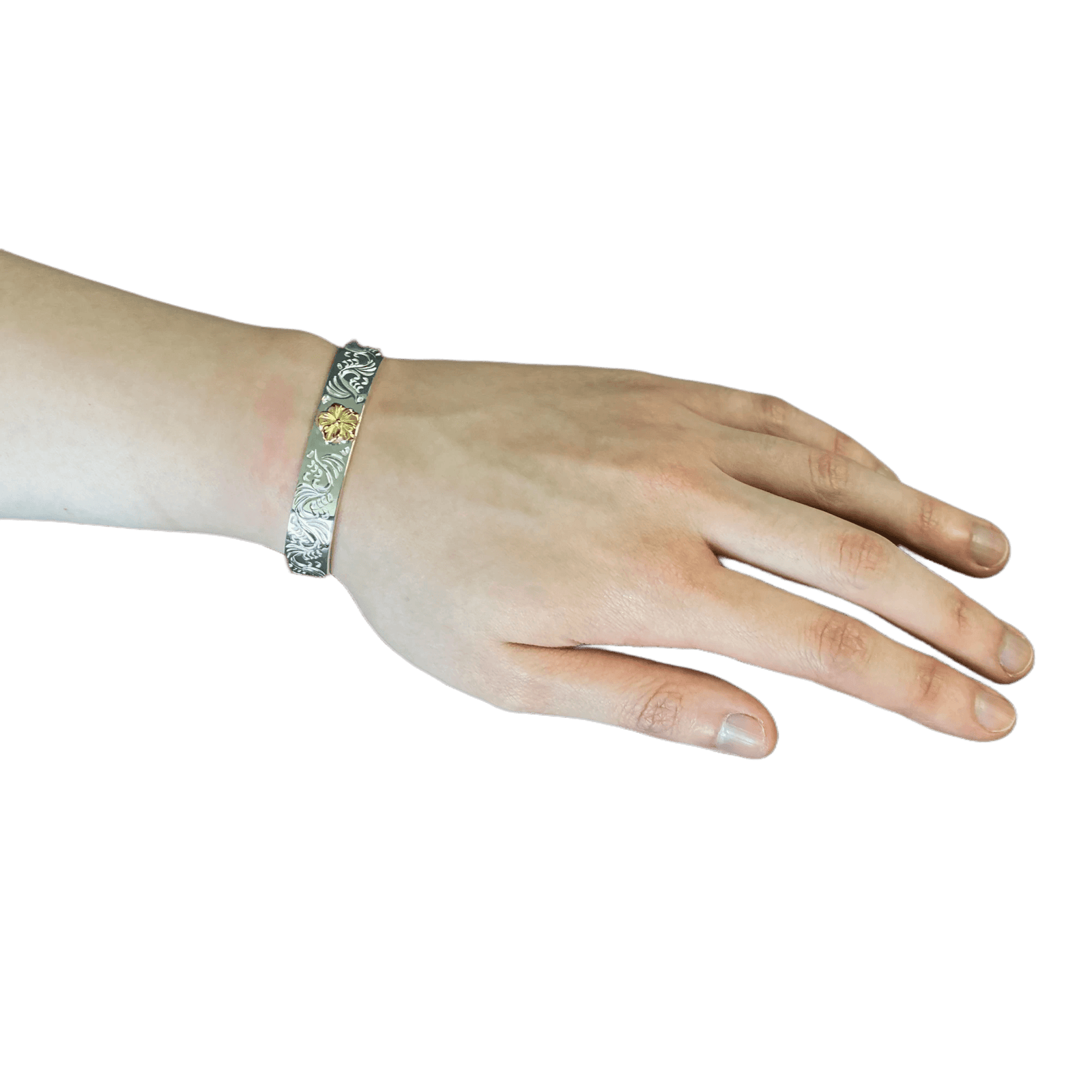 First Arrow&#39;s 12mm Arabesque Bangle with 18k Gold Sakura Flower