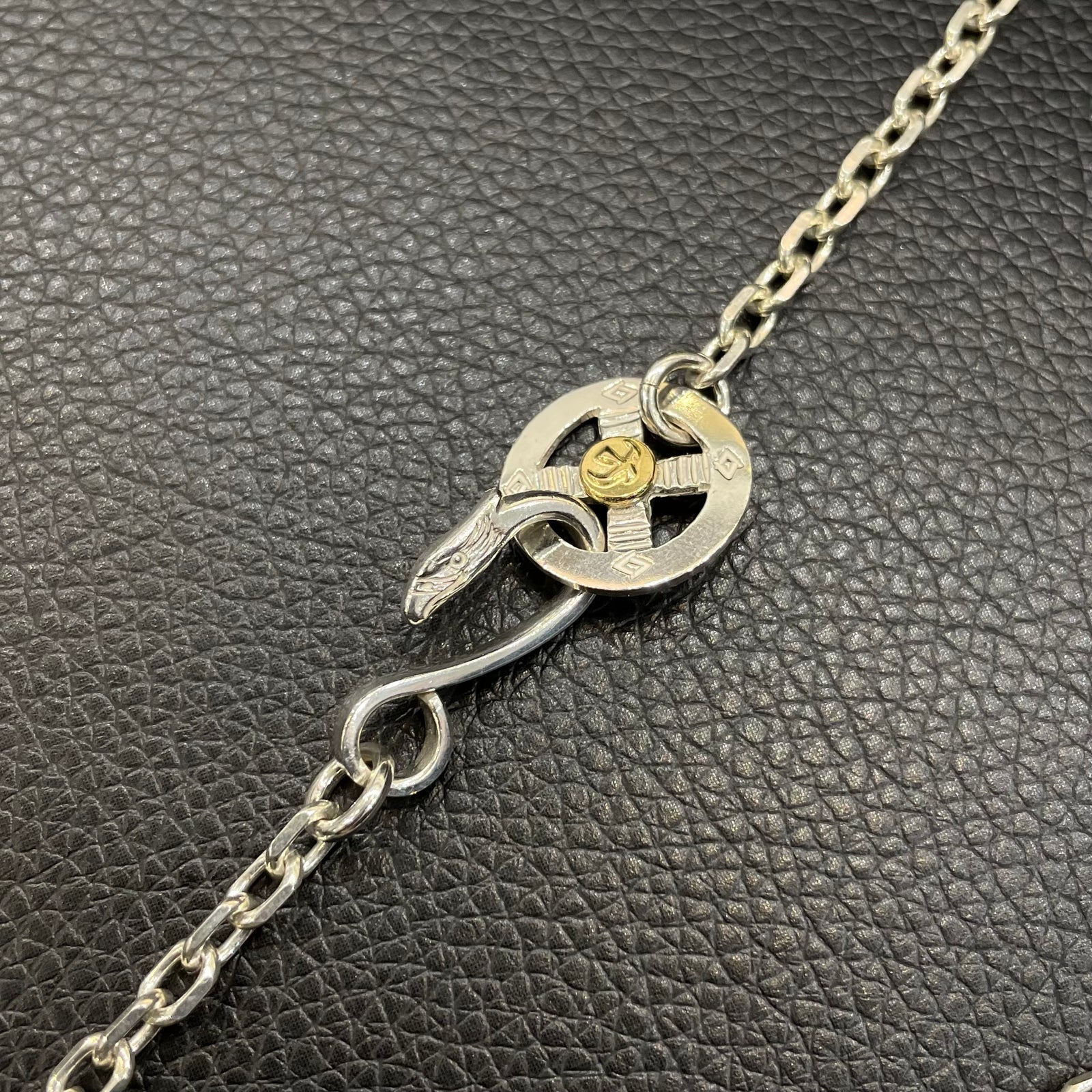 Goros Silver Top Feather (Left) (Xl) with Leather Cord Setup