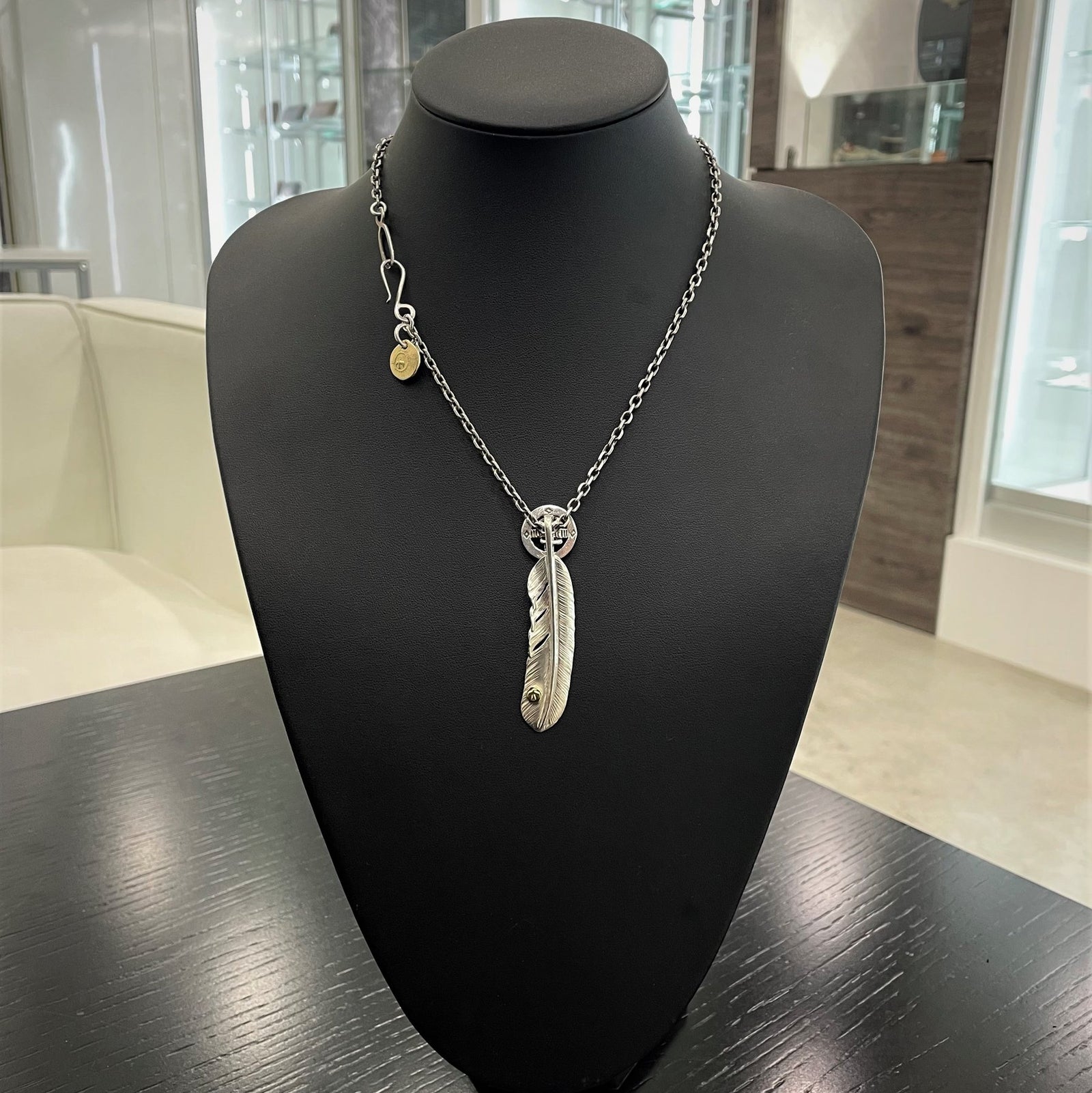 Goros Feather With Metal (Right) (Xl) Setup