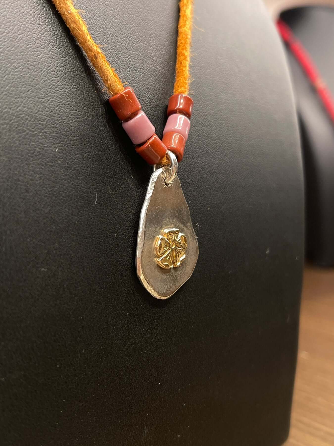 Goros Metal Pendant With Rose Stamp Setup Necklace