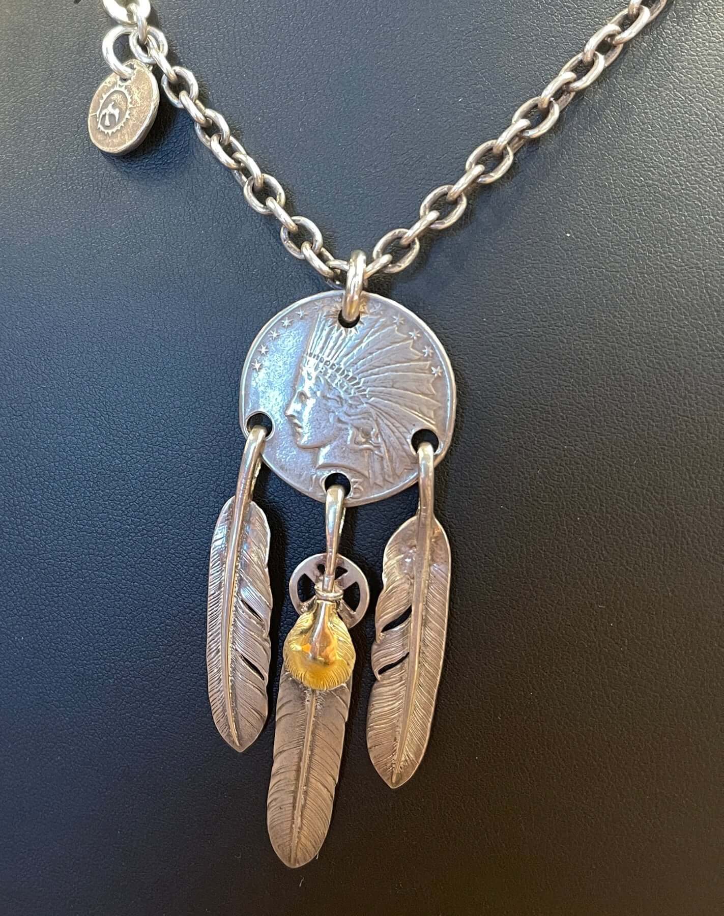 Goros 3 Hanging Feather Setup