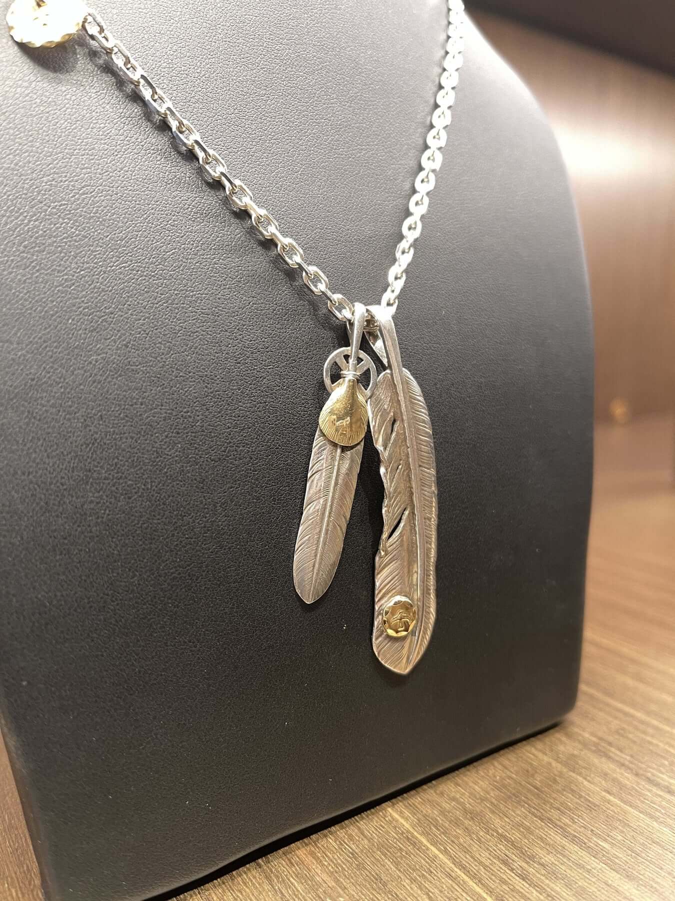 Goros Feather With Metal With Hook Chain Setup