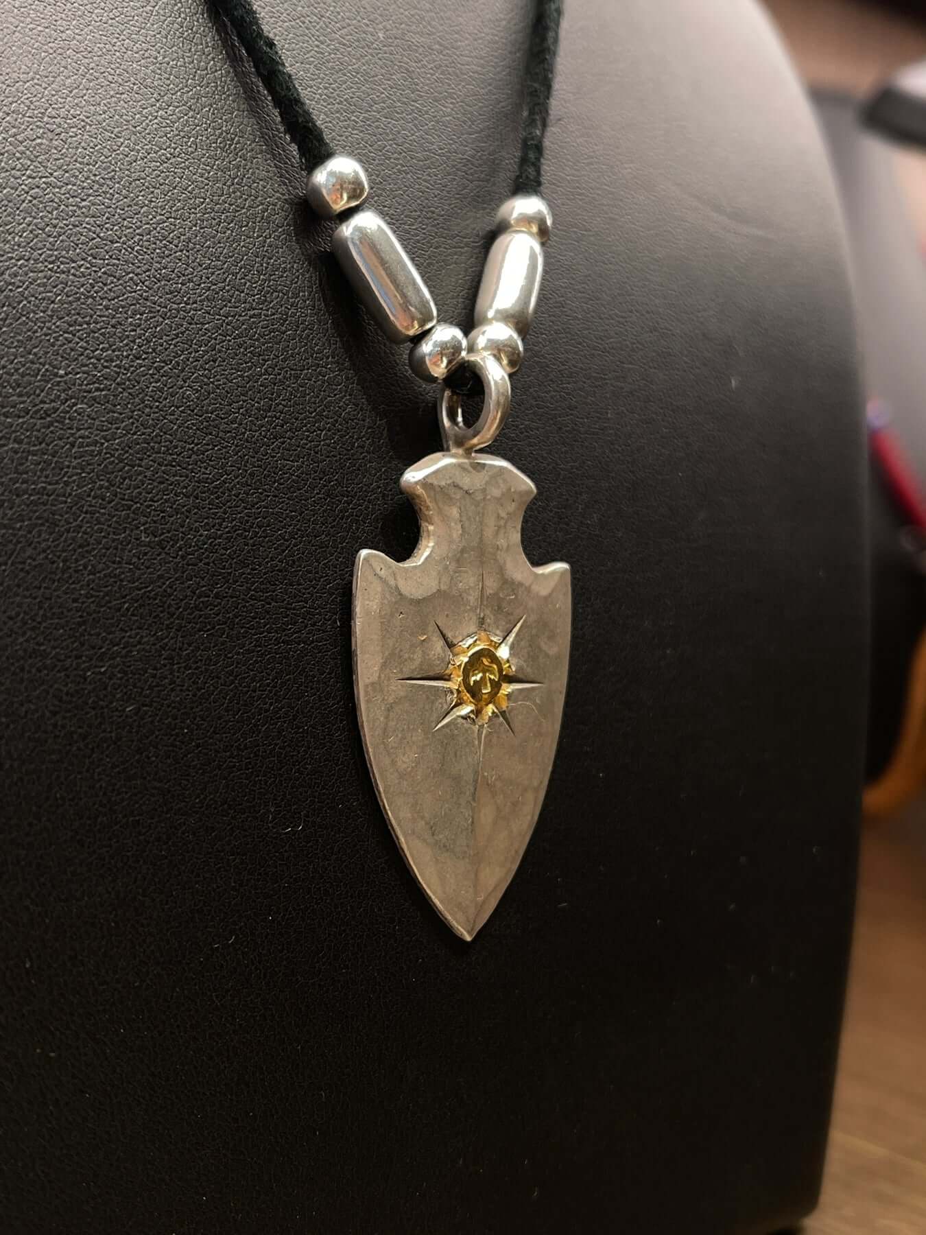 Goros Arrowhead Leather Cord Setup Necklace