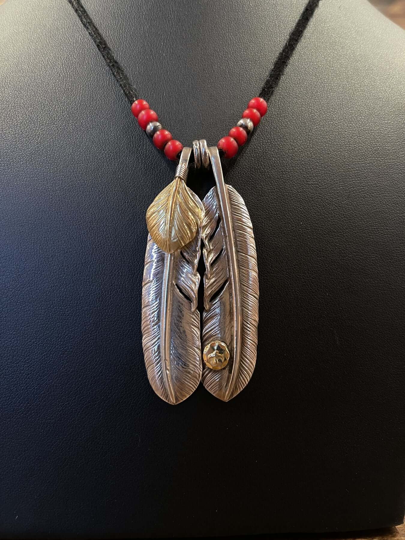 Goros Double Feathers Setup With Leather Cord - Native