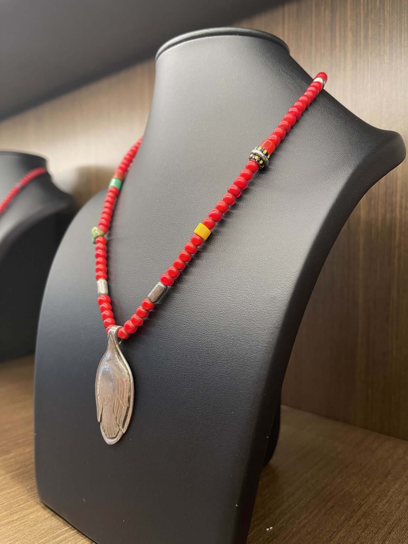 Goros Plain Spoon Antique Red Beads Setup