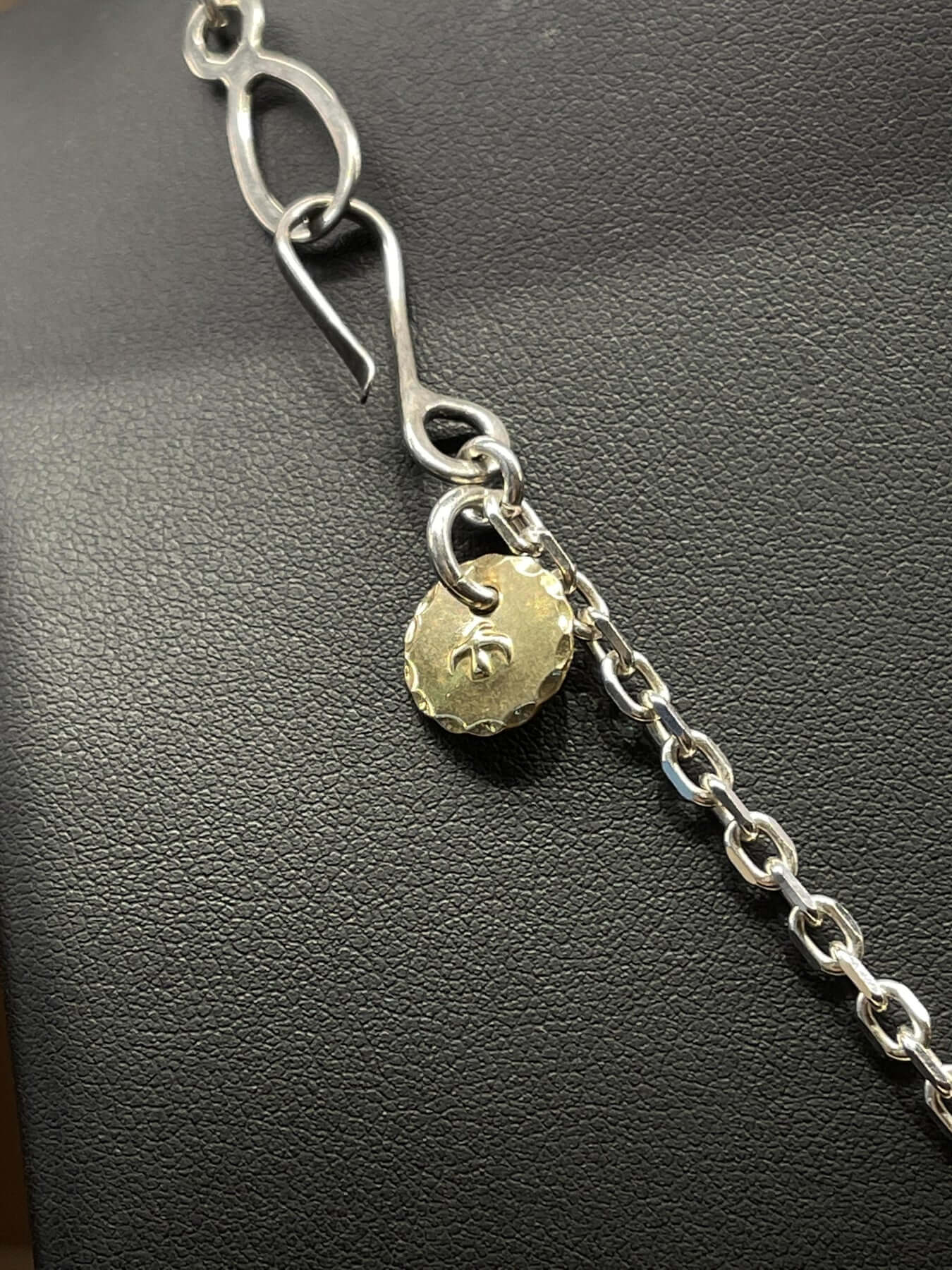 Goros Feather With Metal With Hook Chain Setup