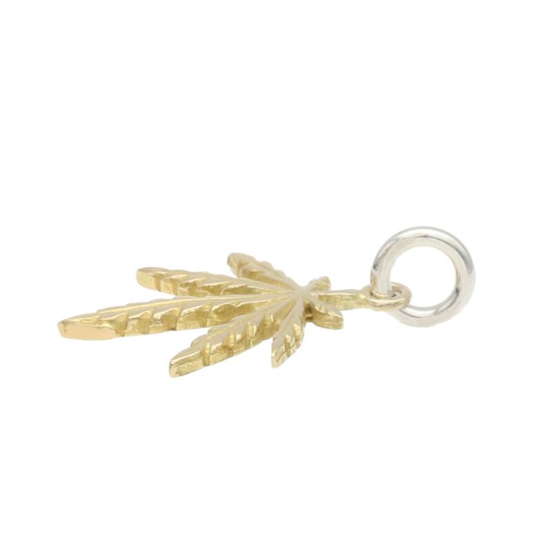 Gold Grass Pendant - Small | Goro&#39;s Authorized Dealer