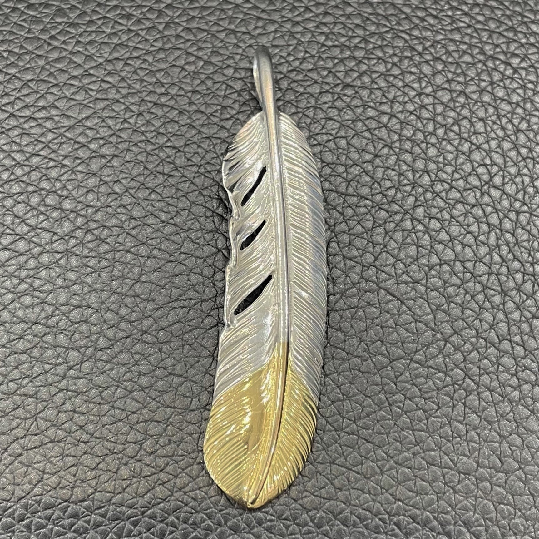 Gold Tip Feather - Facing Right | Goros Authorized Dealer