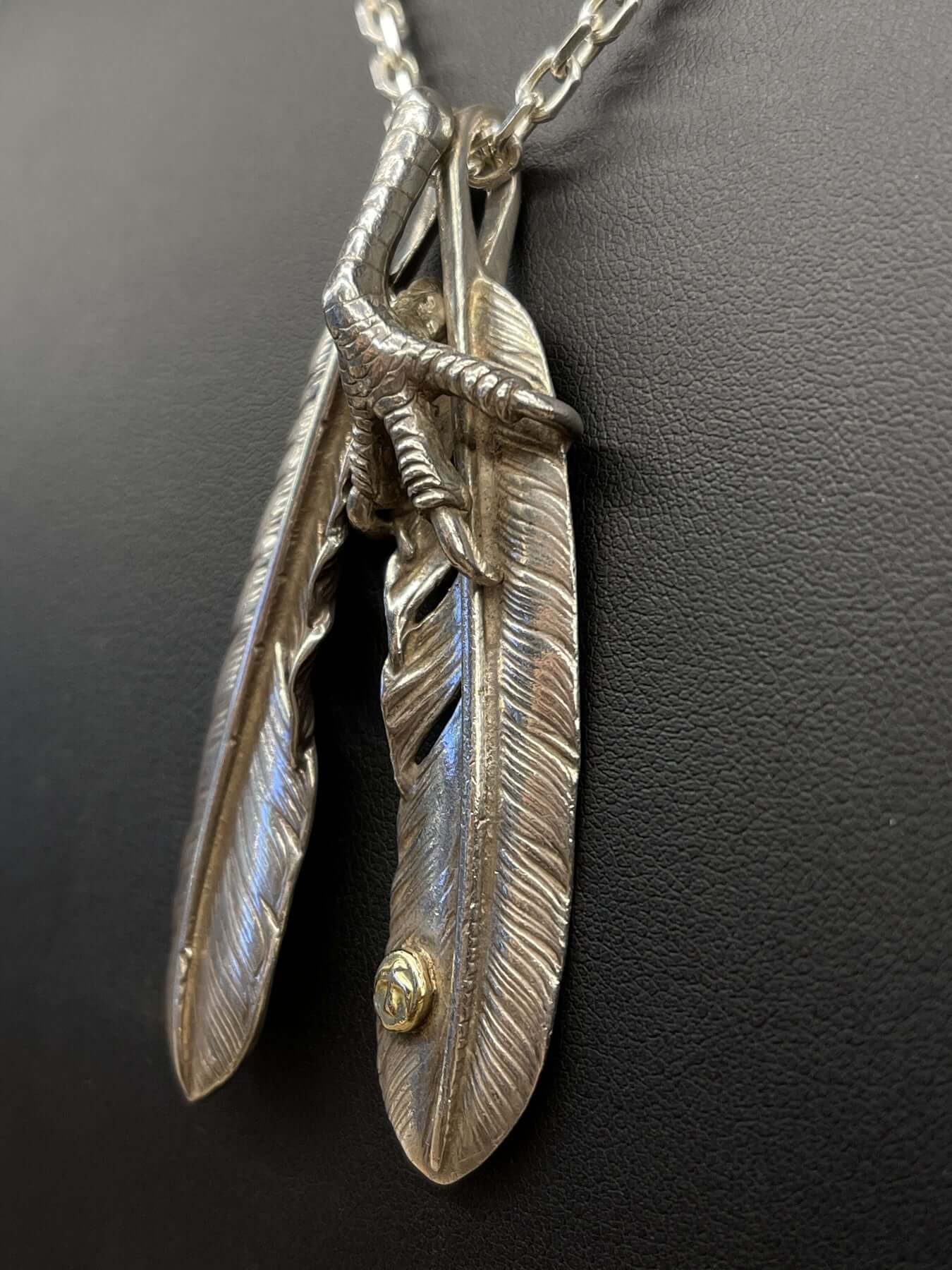 Goros Double Silver Feathers (Plain and Claw) Setup