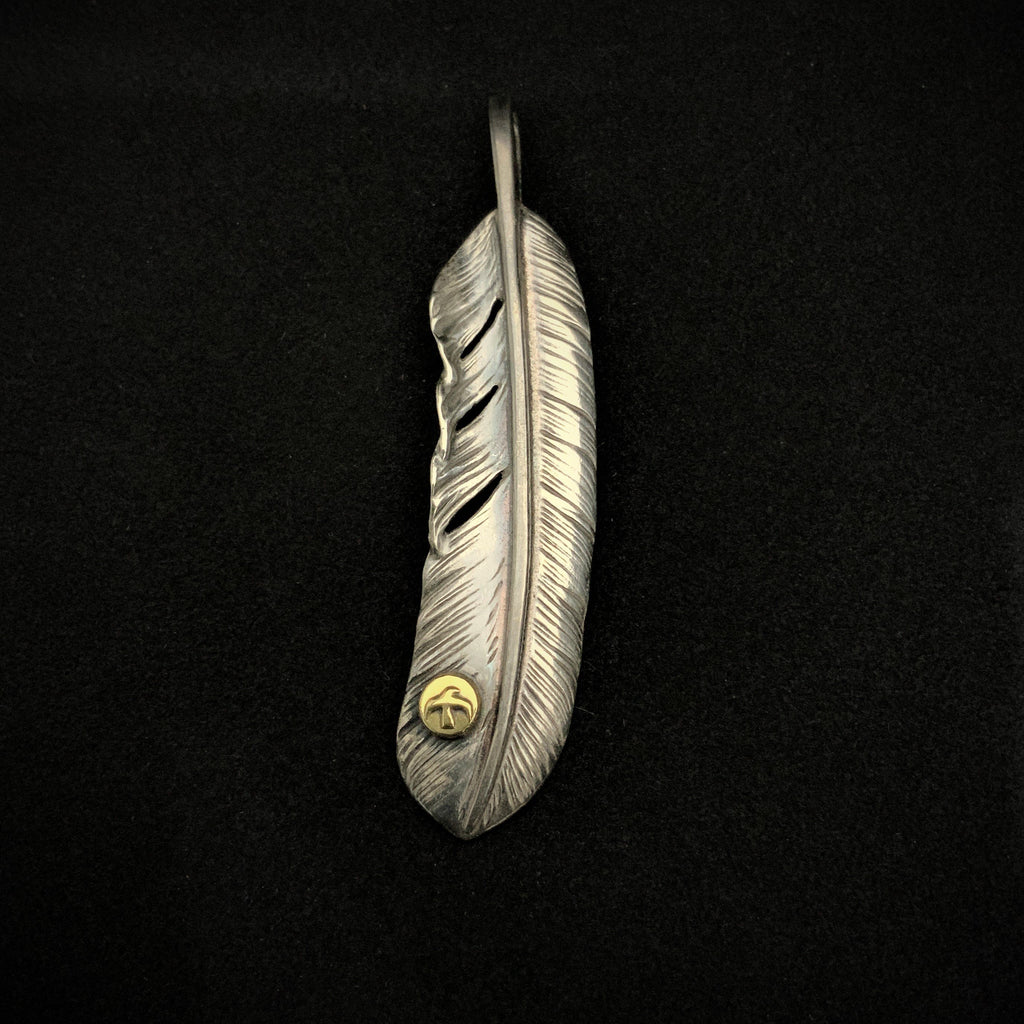 OversizedSilverandGoldFeatherw