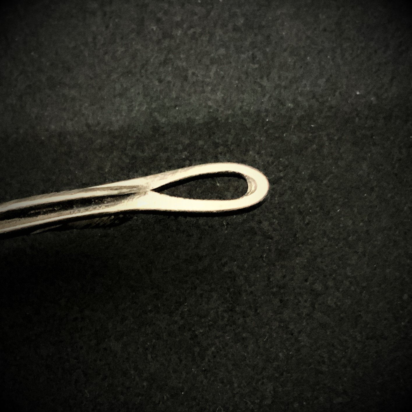 Goros XL Silver and Gold Feather with Metal - Facing Right | Goro&#39;s Feather Authorized Dealer