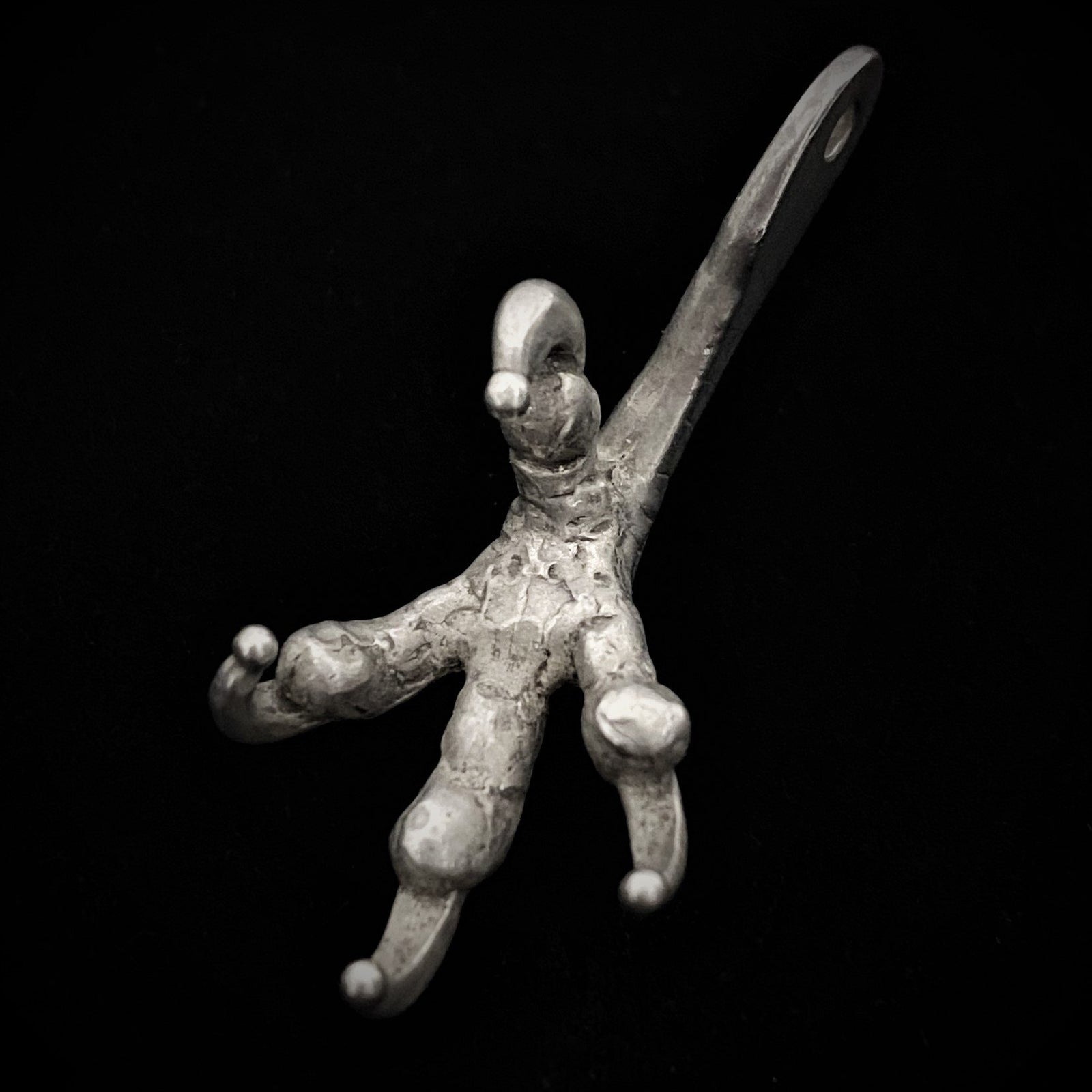 Silver Claws - Facing Left  | Goros Feather Authorized Dealer