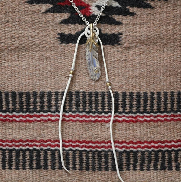 Goros Feather with Gold Claw - Native Feather | 日本のGoro's専門店