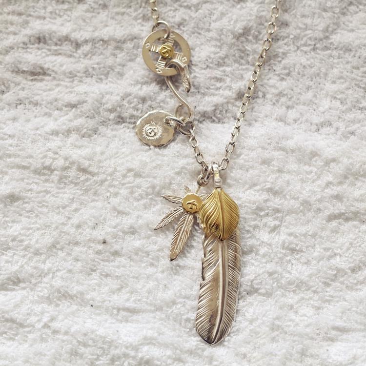 Gold Top Feather, Grass with 18K Gold, and Silver in Sun Metal Setup | Goro&#39;s Jewelry Authorized Dealer