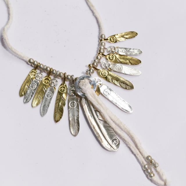 Gold and Silver Feather Setup | Goro&#39;s Feather Authorized Dealer