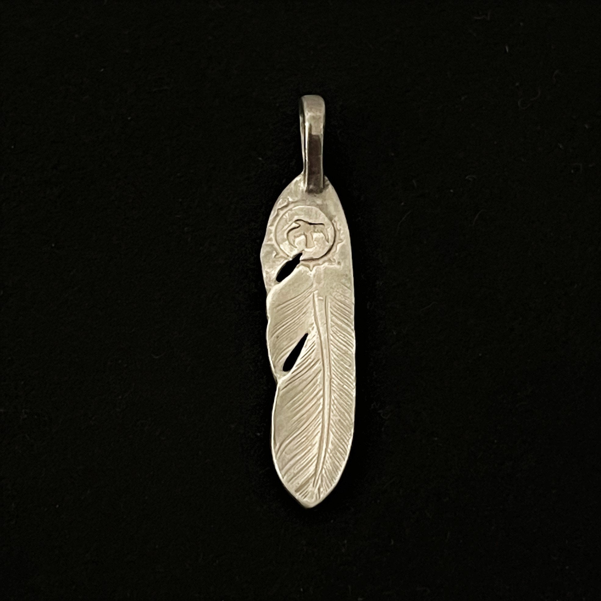 Silver Feather-Facing Left  | Goro&#39;s Native Feather Authorized Dealer