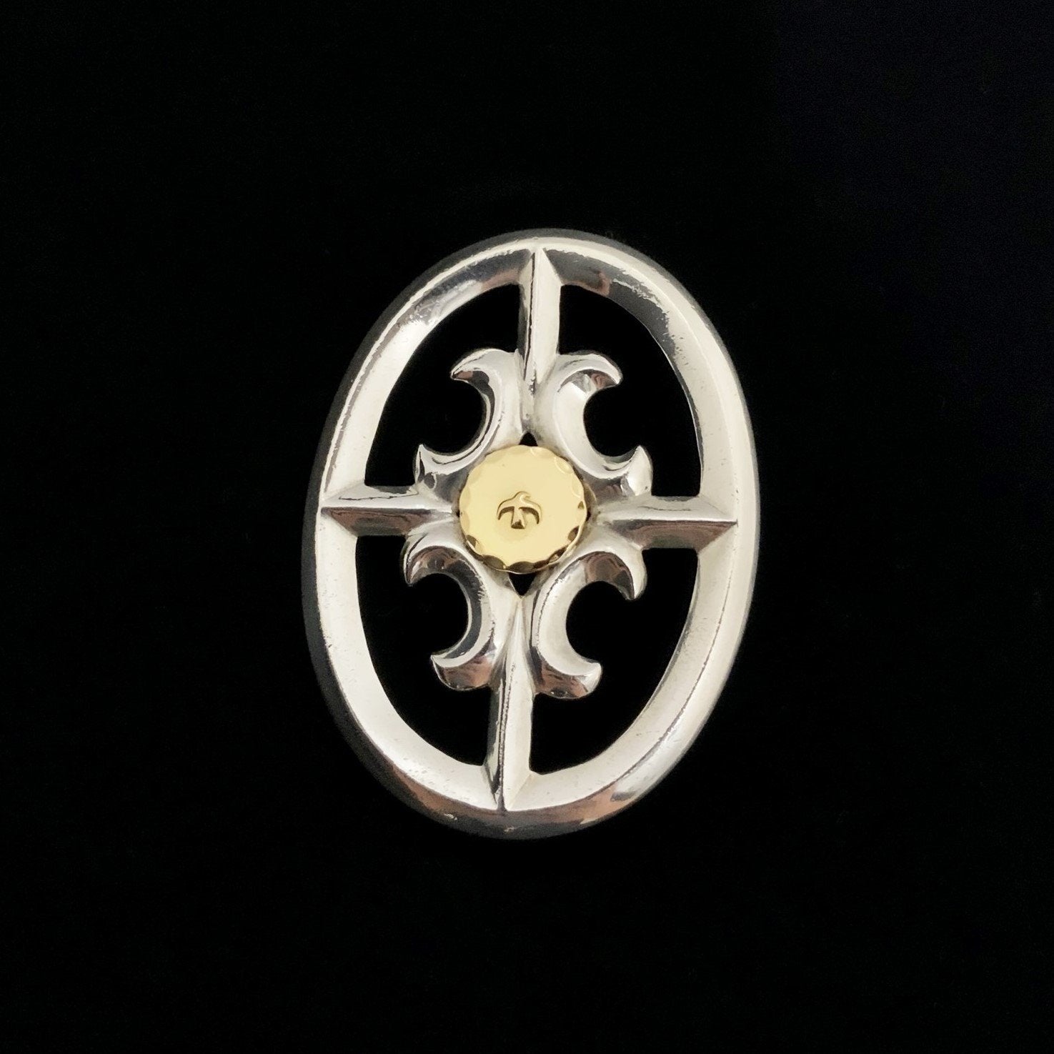 Goro&#39;s Windmill Concho with 18K Gold | Goros Feather Authorized Dealer 