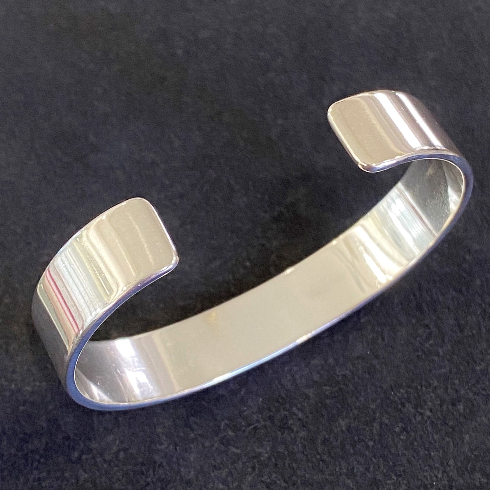 Double Rose Bracelet - Small | Goro&#39;s Feather Authorized Dealer